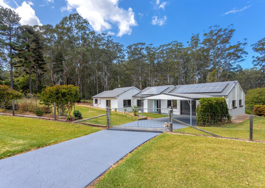 13 Rainforest Dr, Mitchells Island, NSW 2430