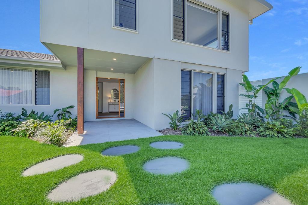 2 Applegin Ct, Mooloolaba, QLD 4557