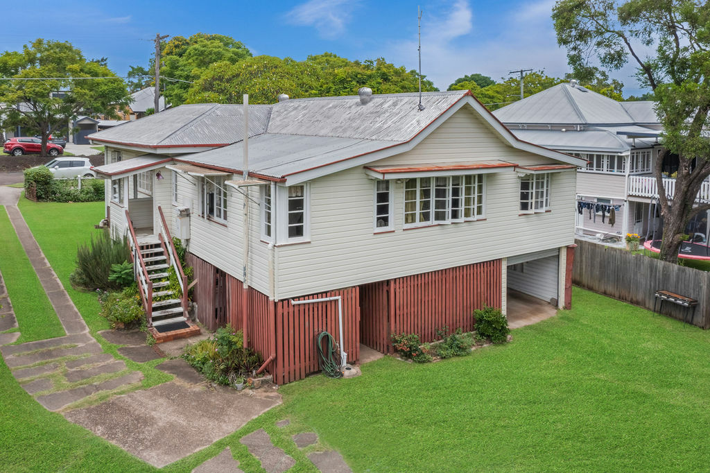 13 Quarry St, Ipswich, QLD 4305