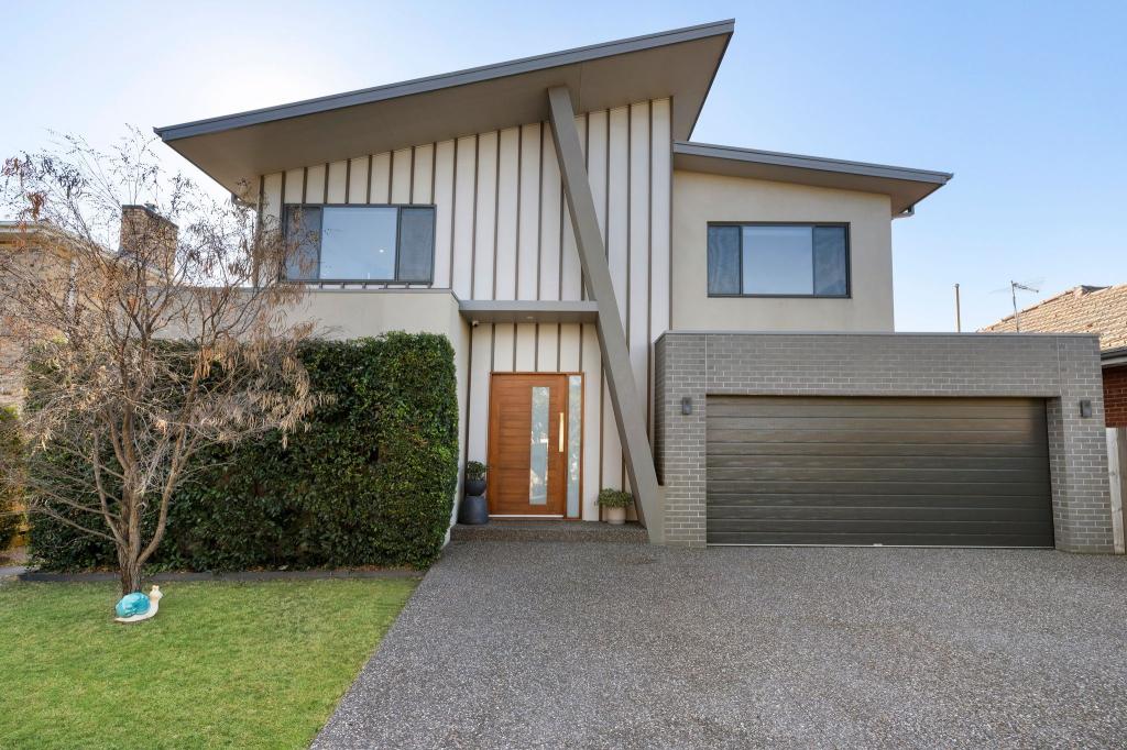 9 Highview Rd, Bentleigh East, VIC 3165