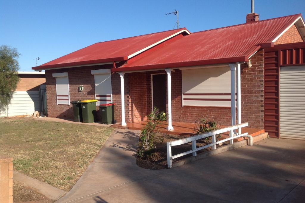 15 Lewthwaite St, Whyalla Norrie, SA 5608