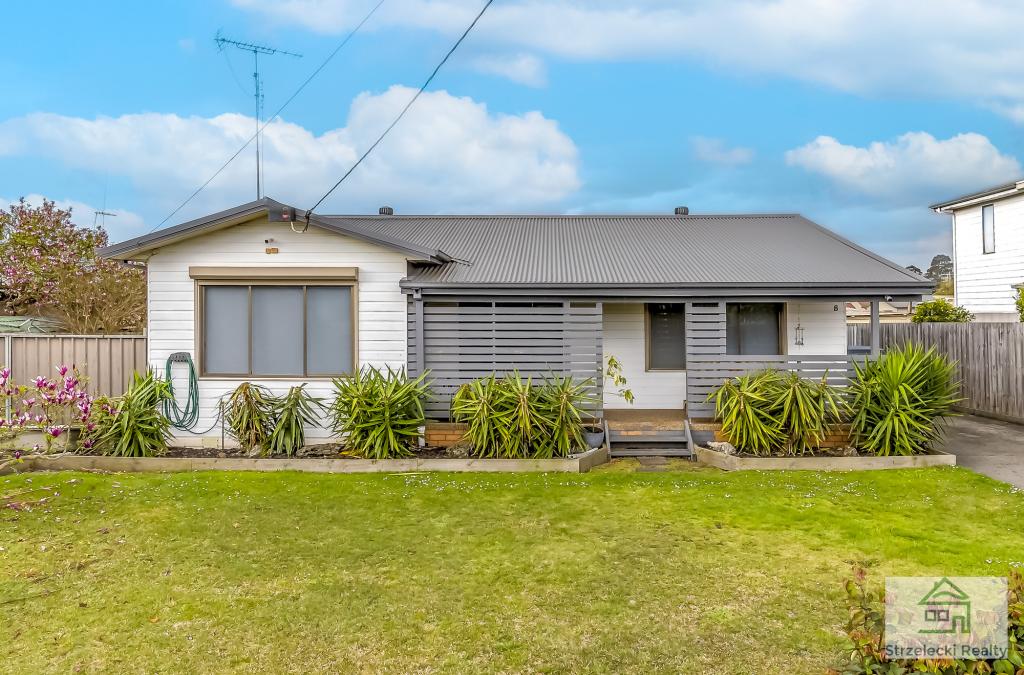 8 Malnham Cres, Newborough, VIC 3825