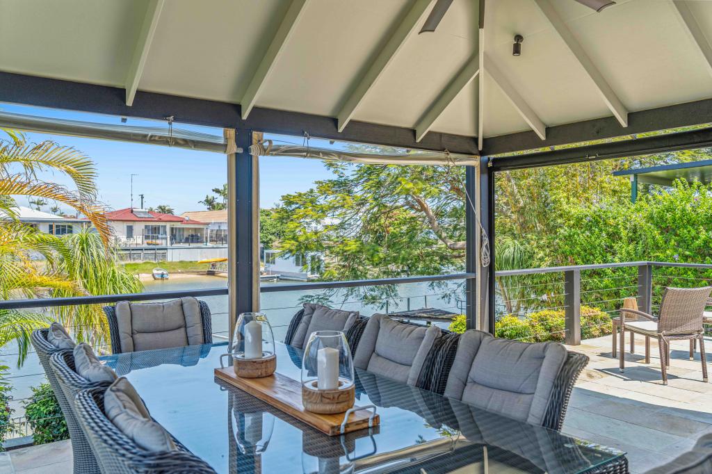 4 Andrew Ave, Broadbeach Waters, QLD 4218