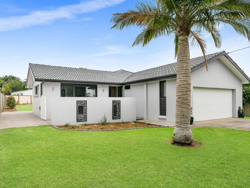 15 Warrigal St, The Entrance, NSW 2261