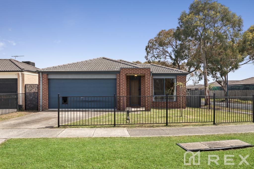 19 CALAIS CCT, CRANBOURNE WEST, VIC 3977