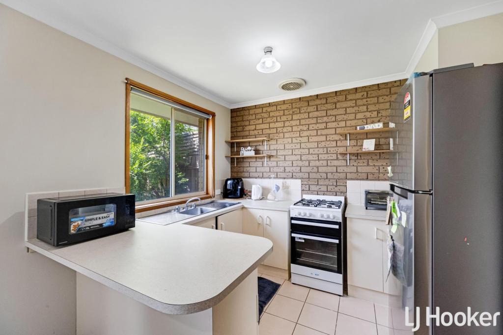 8/43 Wickham St, Melton South, VIC 3338