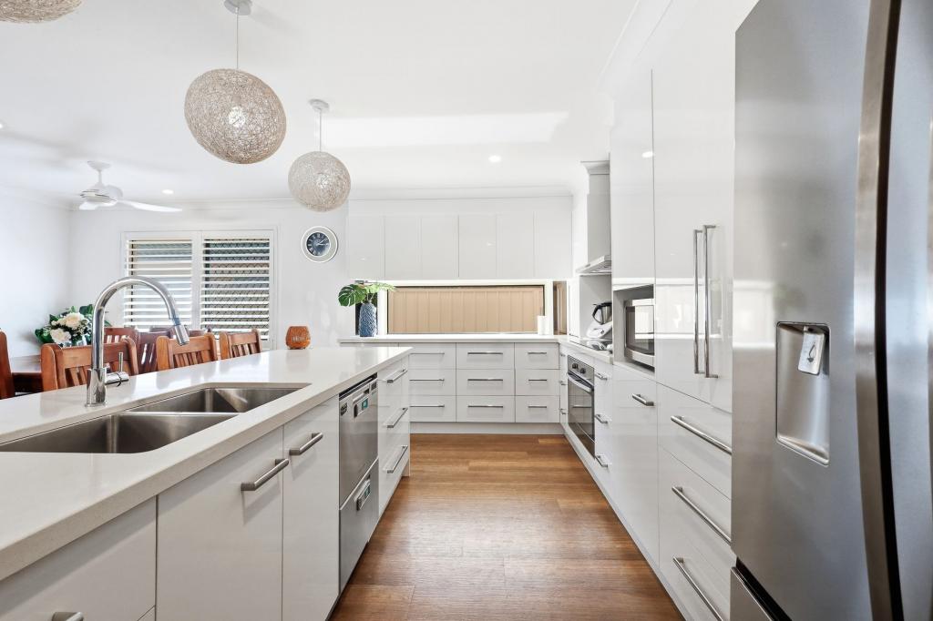 32 Beresford Cct, Bracken Ridge, QLD 4017