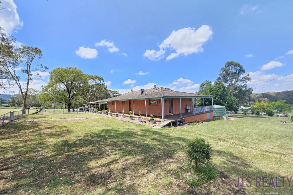 10 Bourke St, Blandford, NSW 2338