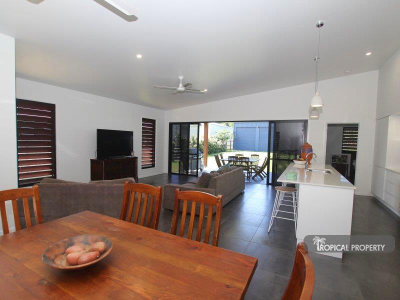 13 Nivosa Ct, Mission Beach, QLD 4852