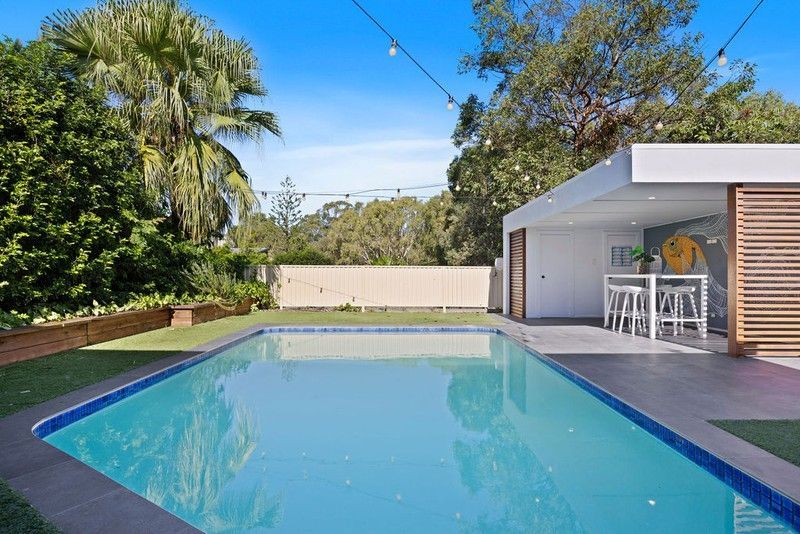 6 Robyn St, Southport, QLD 4215