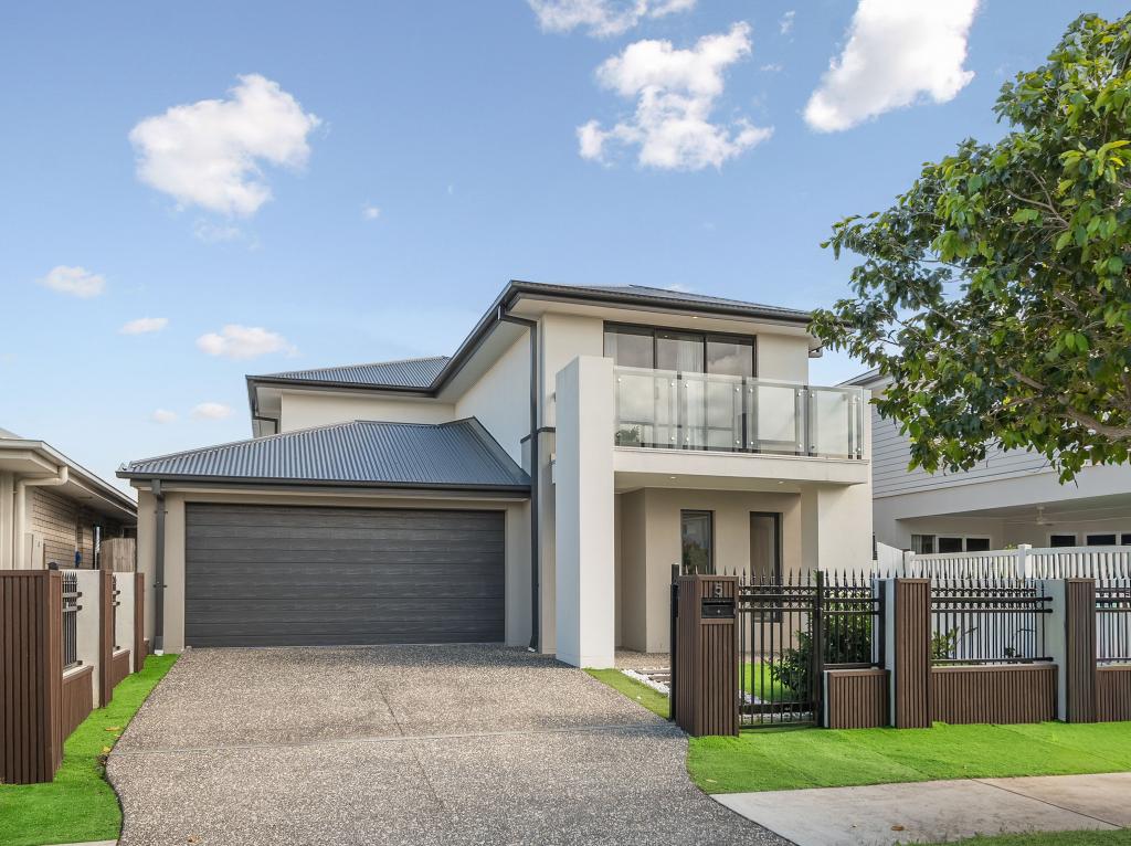 5 Altona St, Newport, QLD 4020