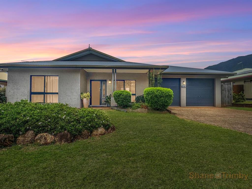 27 Village Tce, Redlynch, QLD 4870