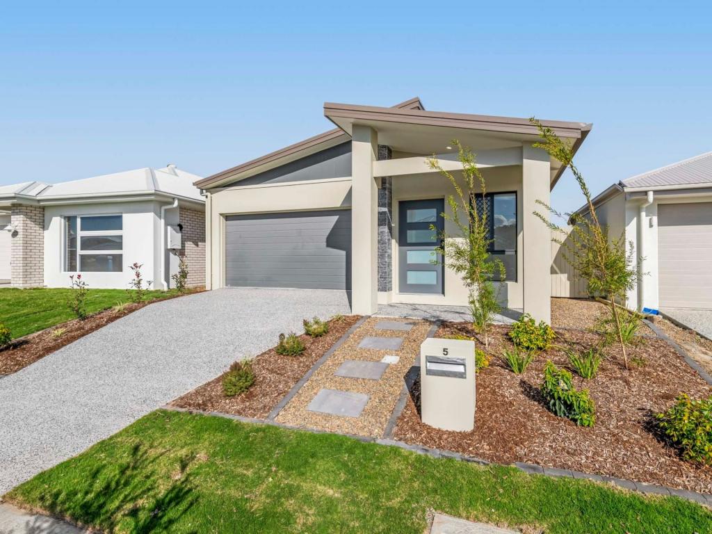 5 POLAR RD, FLAGSTONE, QLD 4124