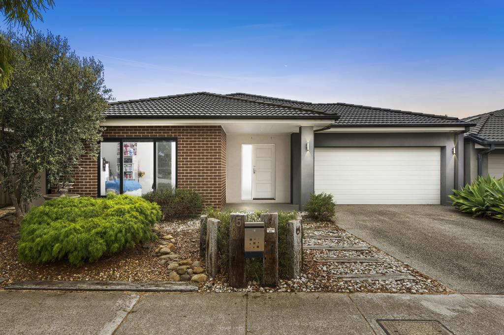 5 Delta Dr, Armstrong Creek, VIC 3217