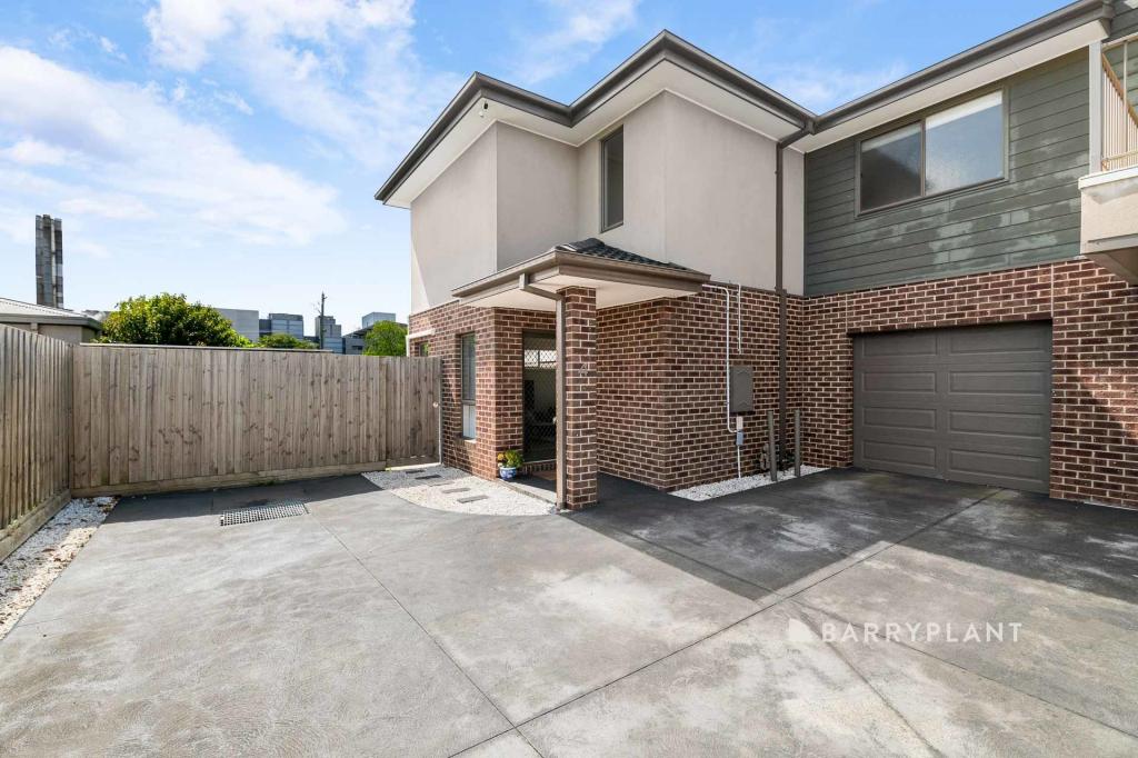 4/11 BRUCE ST, DANDENONG, VIC 3175