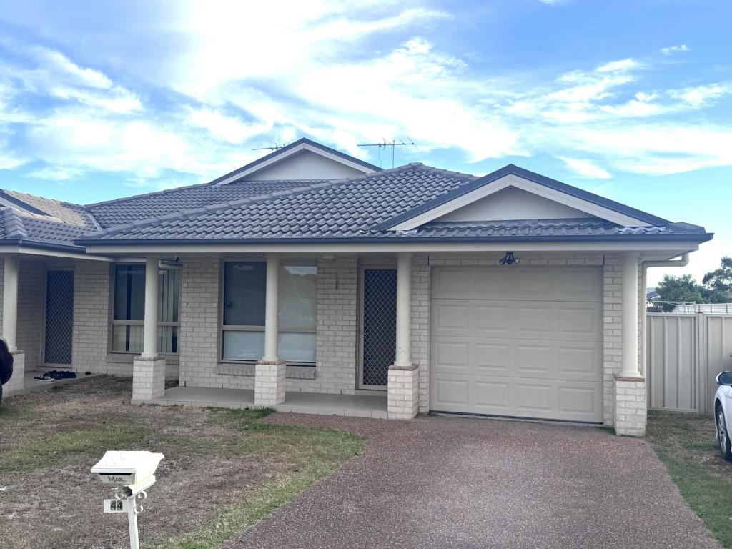 2/44 Pioneer Rd, Hunterview, NSW 2330