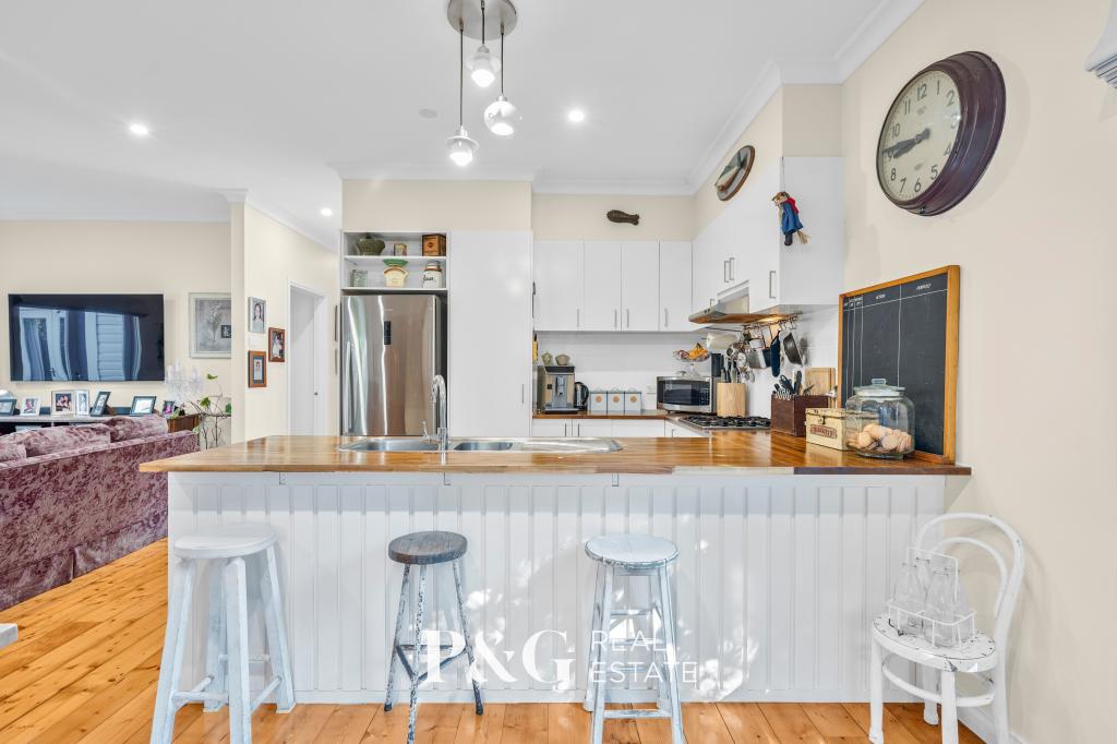 29 HICKORY DR, NARRE WARREN SOUTH, VIC 3805