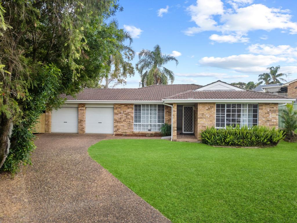 1 SARAH CL, KILLARNEY VALE, NSW 2261