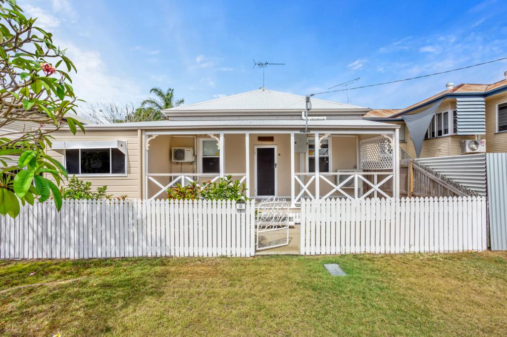 8 Canovan St, Berserker, QLD 4701