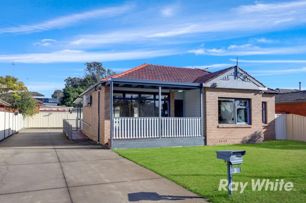 3 STAPLEY ST, KINGSWOOD, NSW 2747