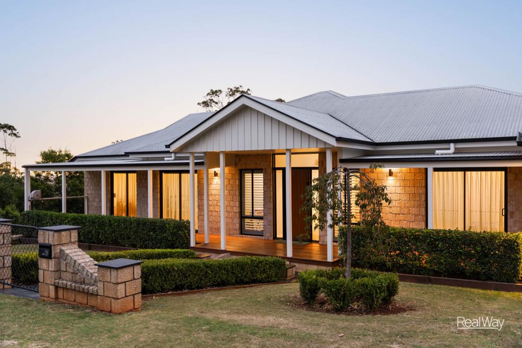 28 Panoramic Dr, Preston, QLD 4352