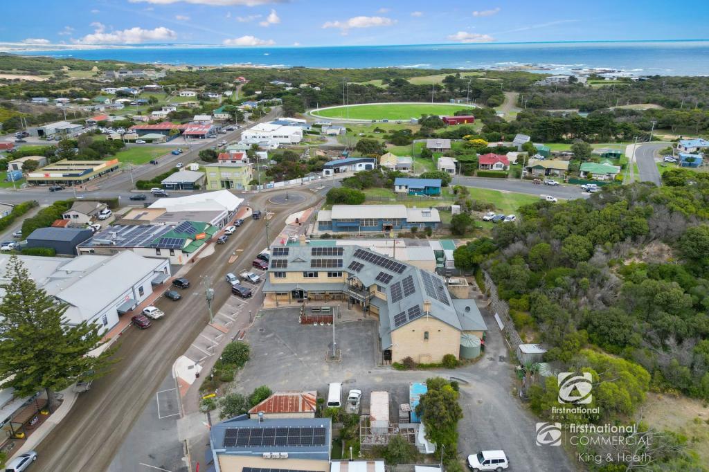 7 Main St, Currie, TAS 7256