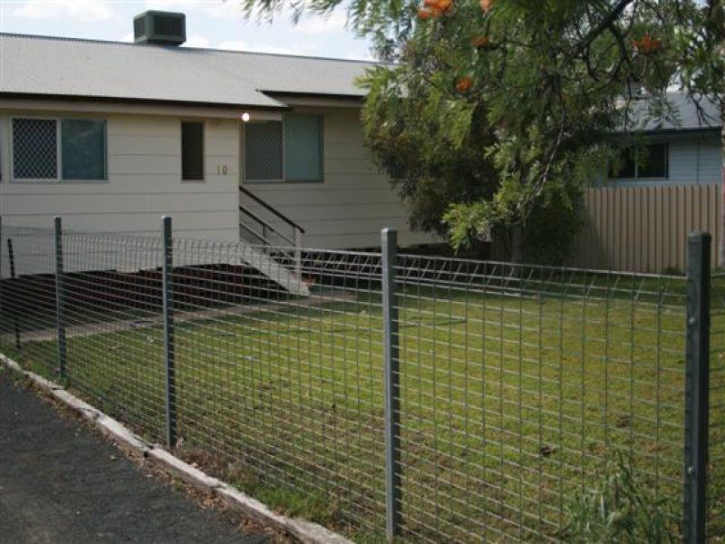 10 Holland St, Roma, QLD 4455