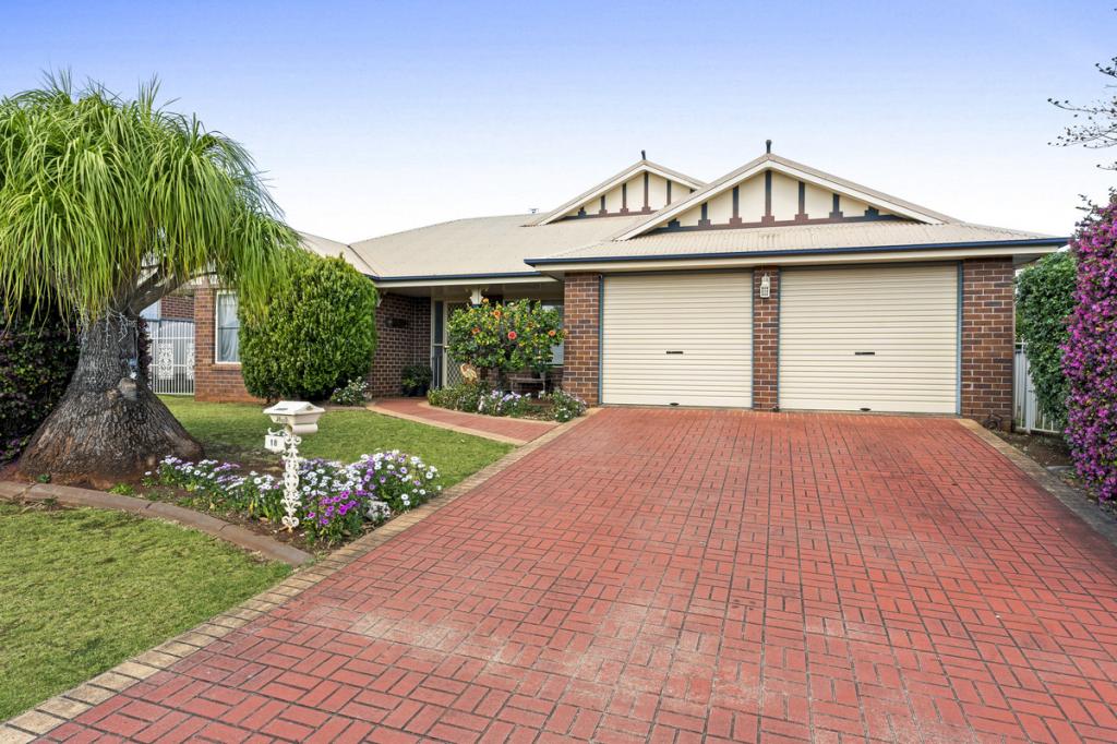 18 Sondergeld Ct, Kearneys Spring, QLD 4350