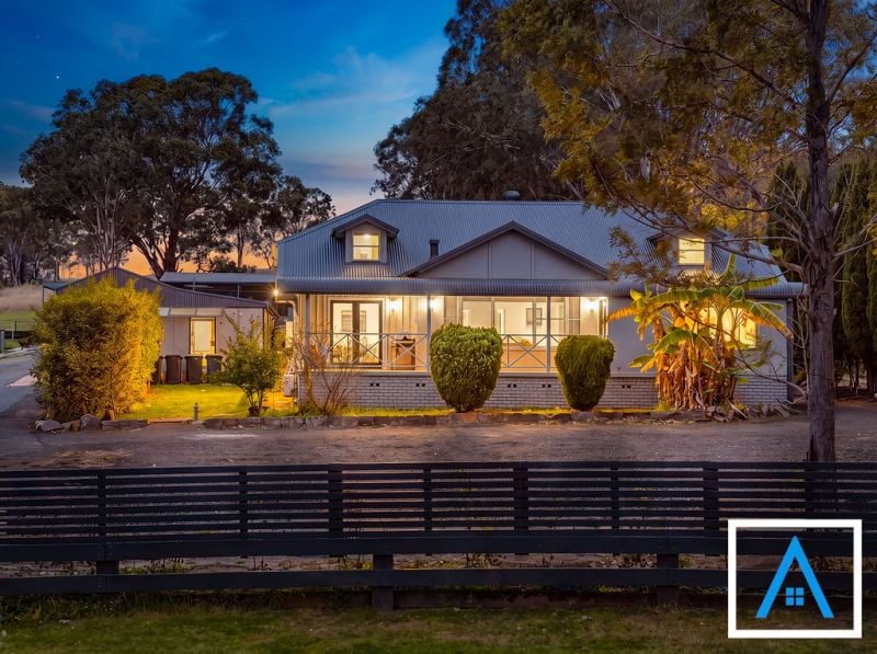 18 Saint James Rd, Varroville, NSW 2566
