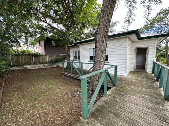 1132 Oxley Rd, Oxley, QLD 4075