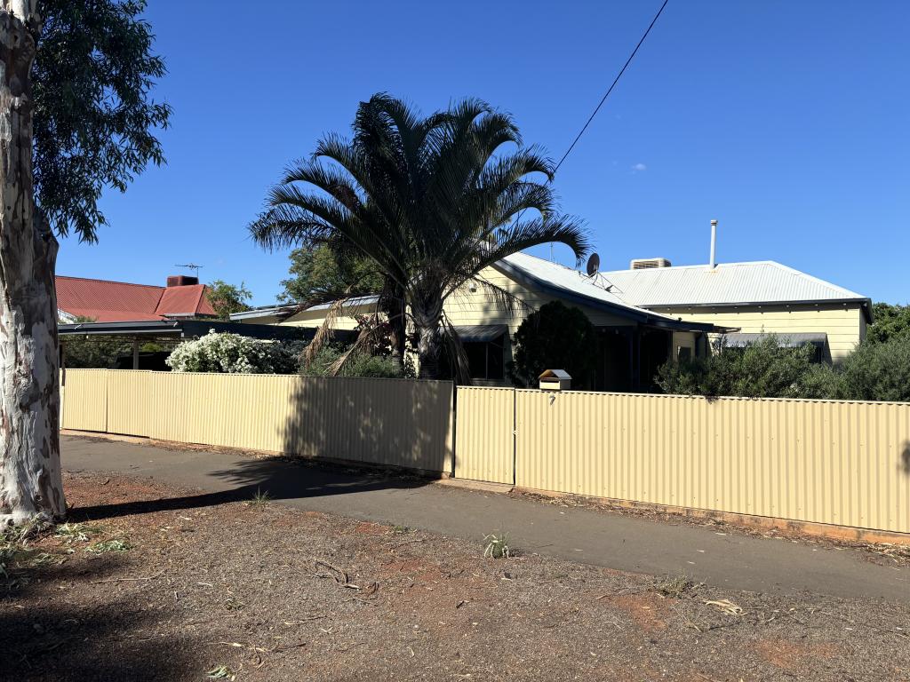 7 Turner St, South Kalgoorlie, WA 6430