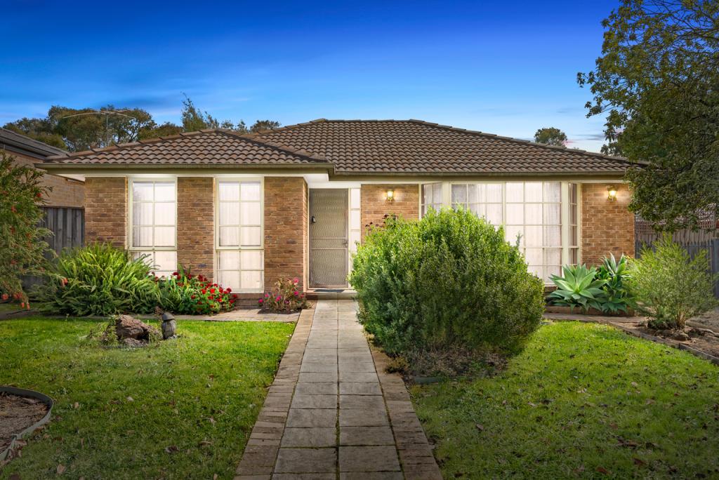 33 Sullivan Ave, Lysterfield, VIC 3156