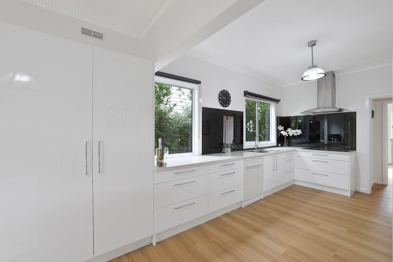 19 Blackmore Ave, Leongatha, VIC 3953