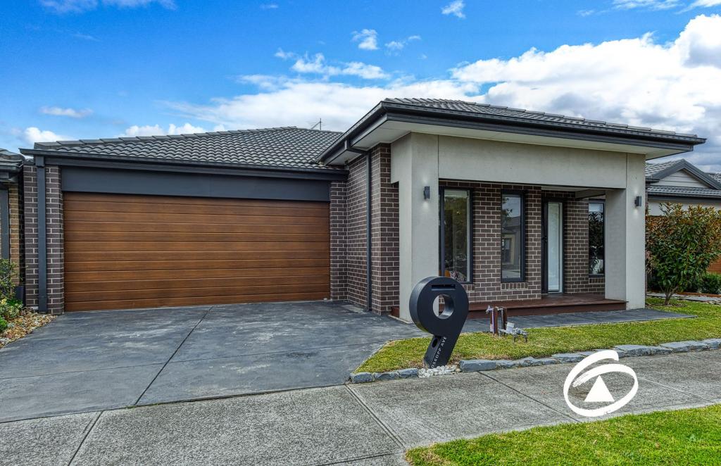 9 ROSKOPP AVE, CLYDE NORTH, VIC 3978