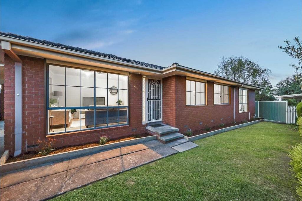 6 Bill Pl, Hampton Park, VIC 3976