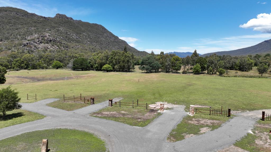 38 Valley Dr, Halls Gap, VIC 3381