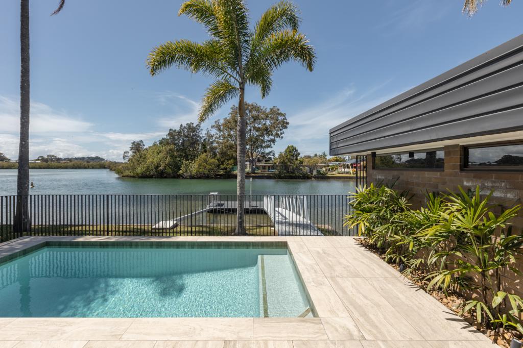 1 Gollan Dr, Tweed Heads West, NSW 2485