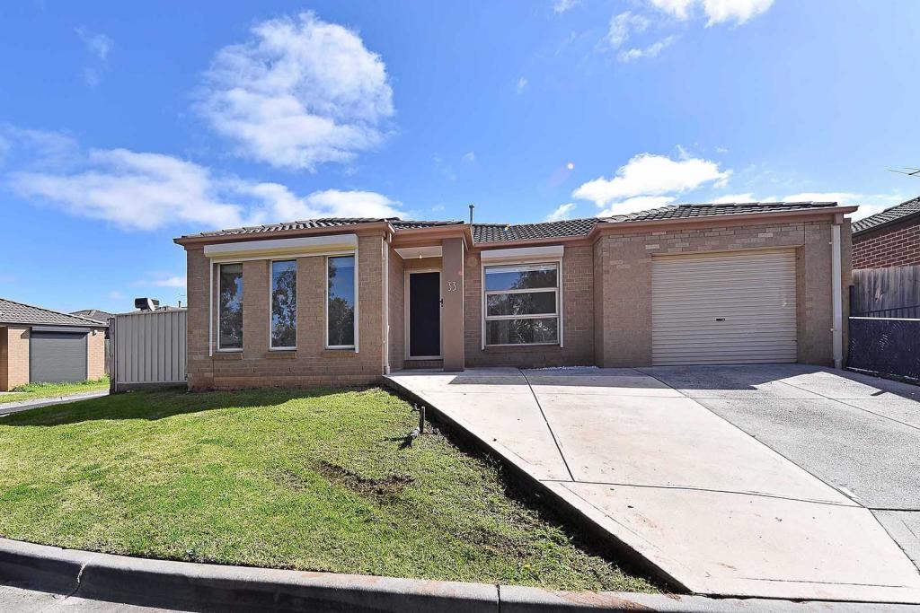 33/20-22 Roslyn Park Dr, Harkness, VIC 3337
