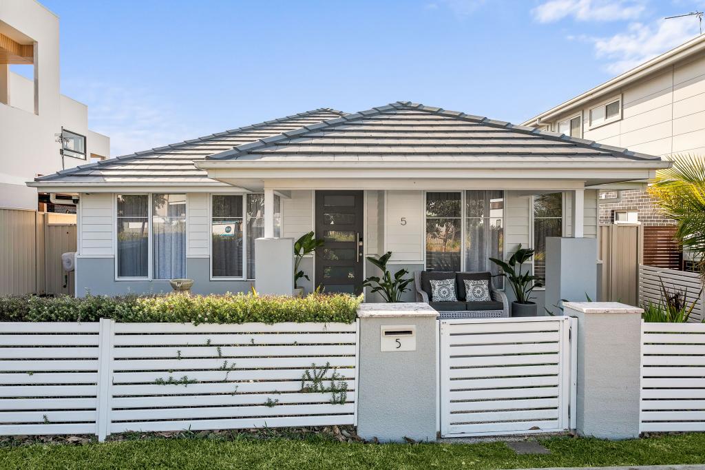 5 The Promontory Dr, Shell Cove, NSW 2529