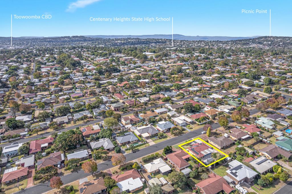 18 Hibiscus Dr, Centenary Heights, QLD 4350