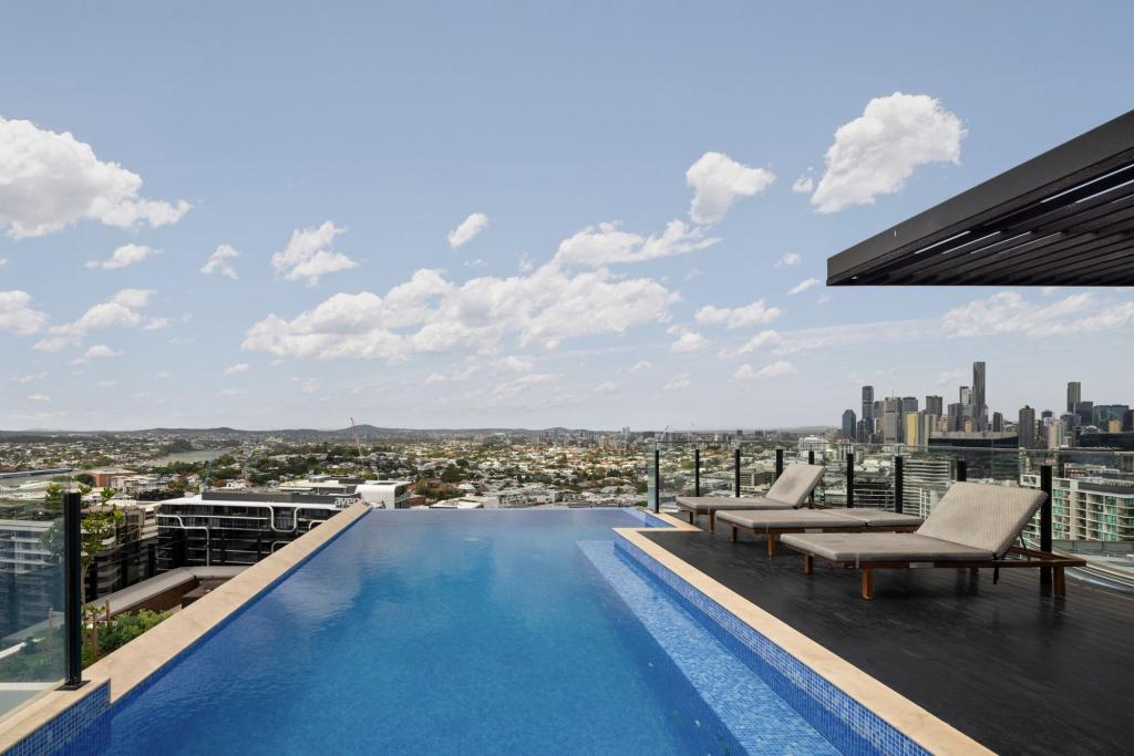 1708/12 Cunningham St, Newstead, QLD 4006