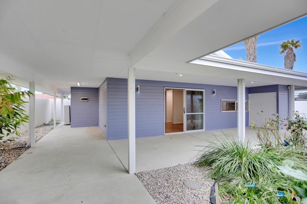 22 Mataitai Loop, Cooloongup, WA 6168