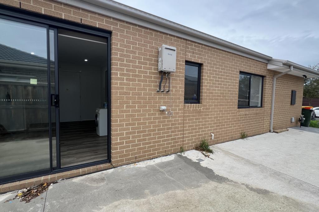 2/26 Mulholland Dr, Tarneit, VIC 3029
