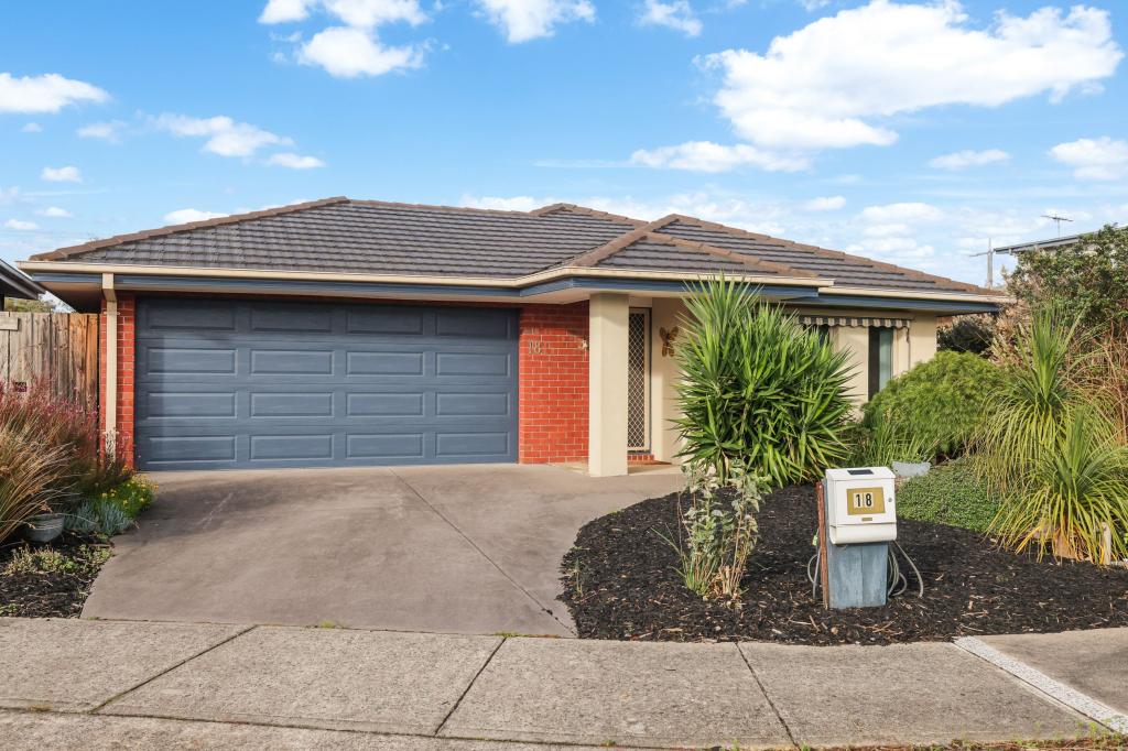 18 Cove Pl, Cowes, VIC 3922