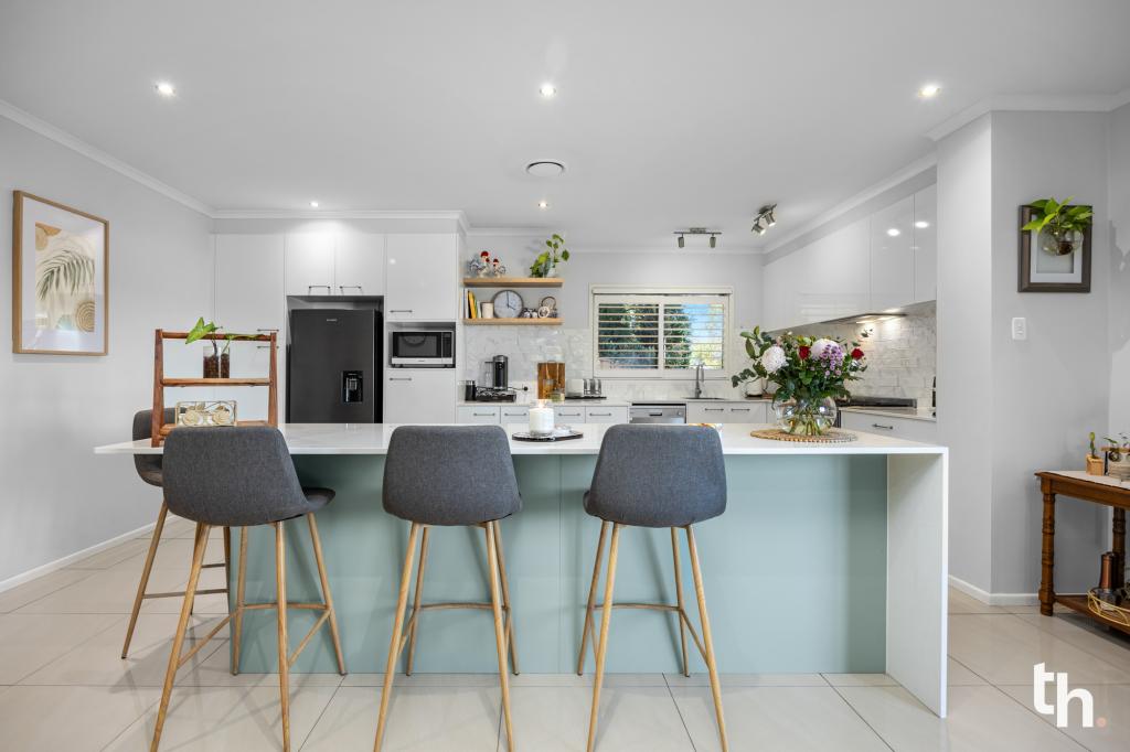 2 EMORY PL, CAMERON PARK, NSW 2285