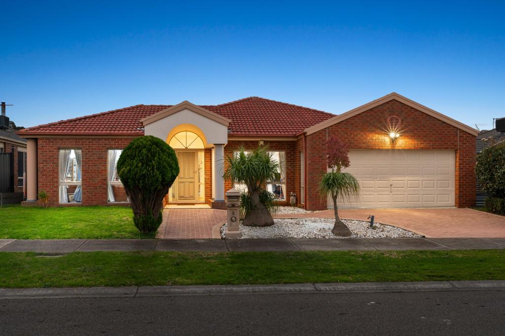 8 BLACK FALCON ST, SOUTH MORANG, VIC 3752