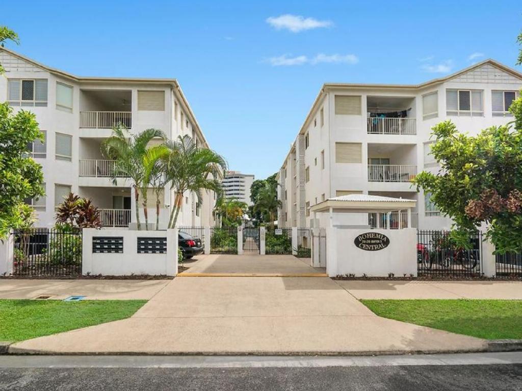 12a/210 Grafton St, Cairns North, QLD 4870