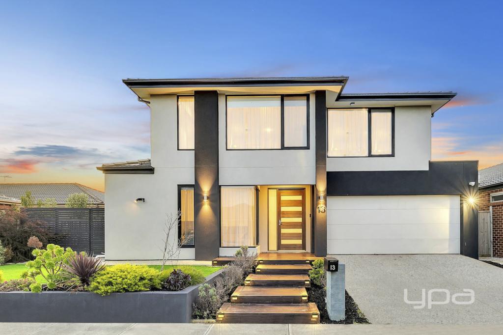 13 Statesman Way, Point Cook, VIC 3030