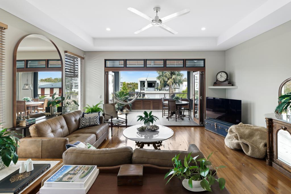 1/3 Holly Ave, Hollywell, QLD 4216
