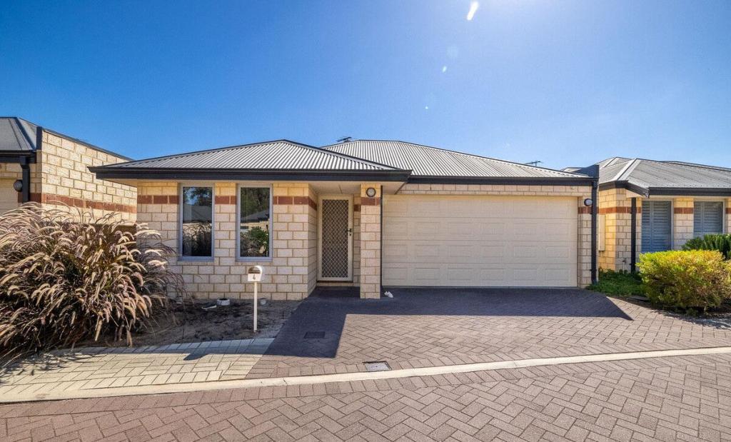4/9 Gladstone Rd, Armadale, WA 6112